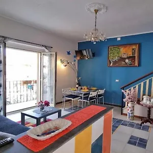 53 Aci Trezza